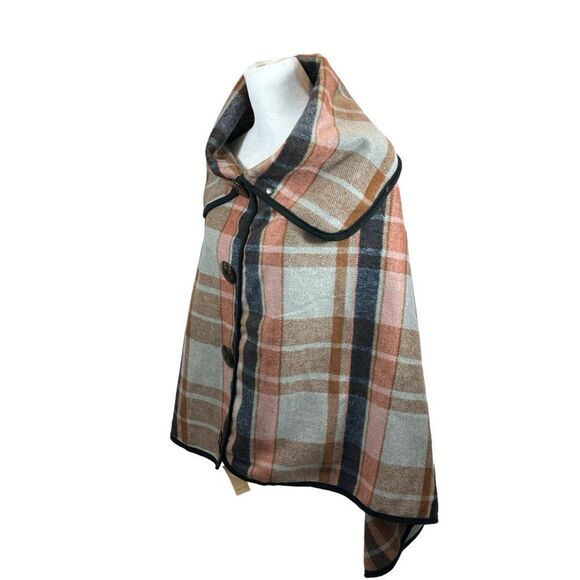 Brand new with Tags LIB NY Classic Plaid Poncho Cape with Coconut Buttons OS - Picture 6 of 16